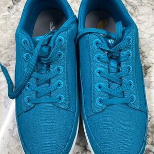 Allbirds Bright Blue Lace-Up Sneakers Never Worn
